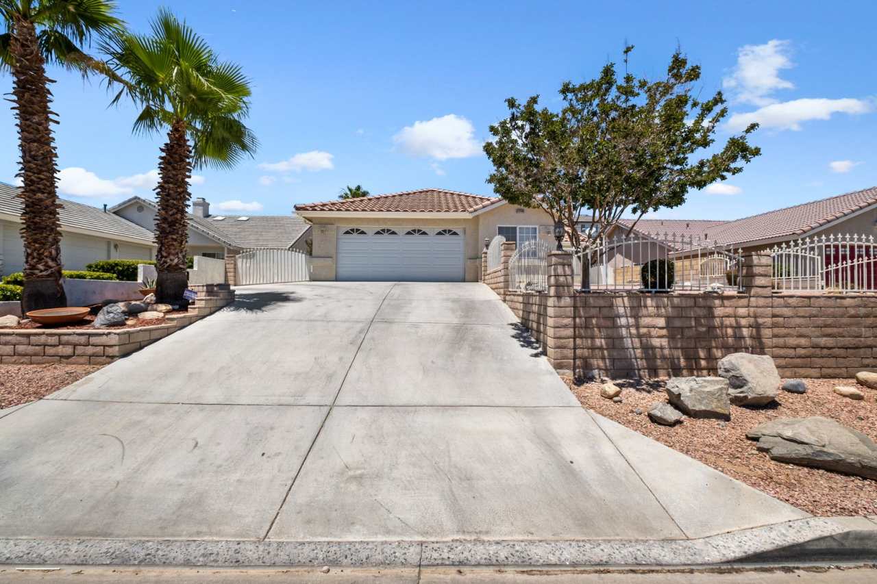 Beautiful 4-Bedroom, 2.5-Bathroom Home in Victorville, CA