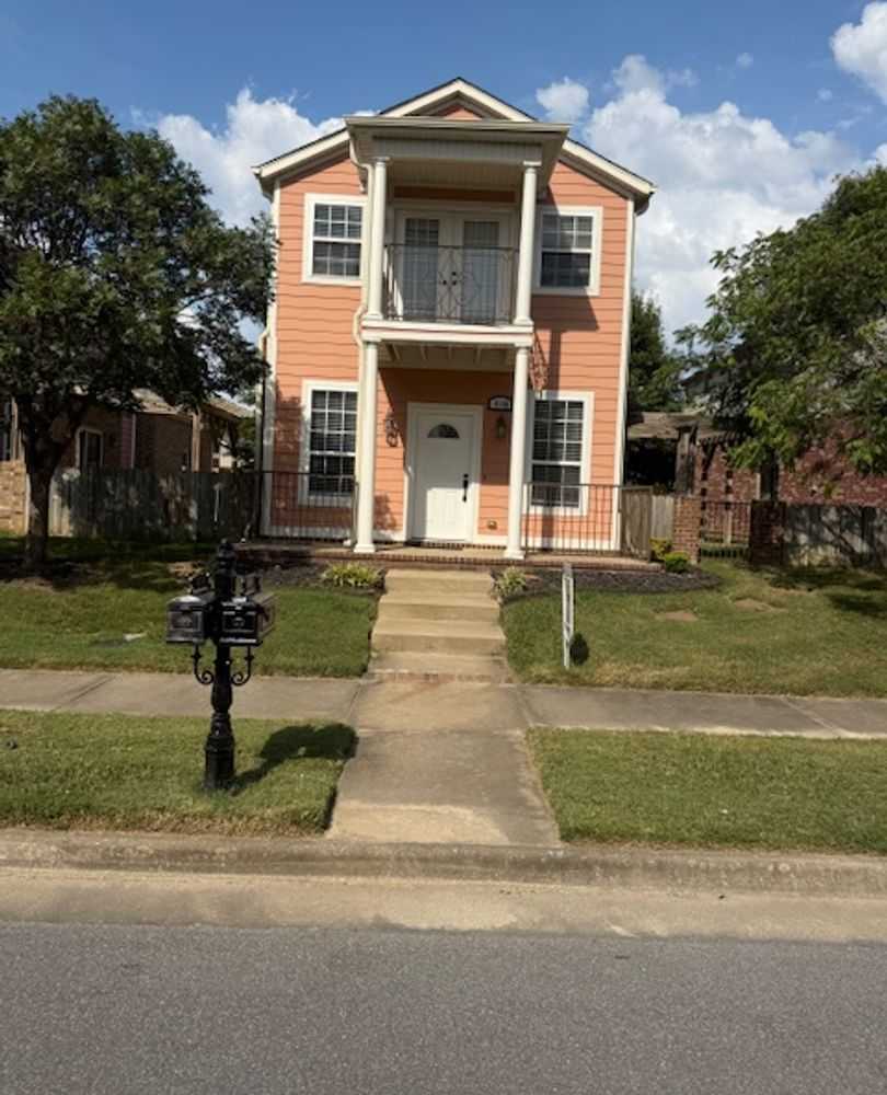 Nice home in west Fayetteville