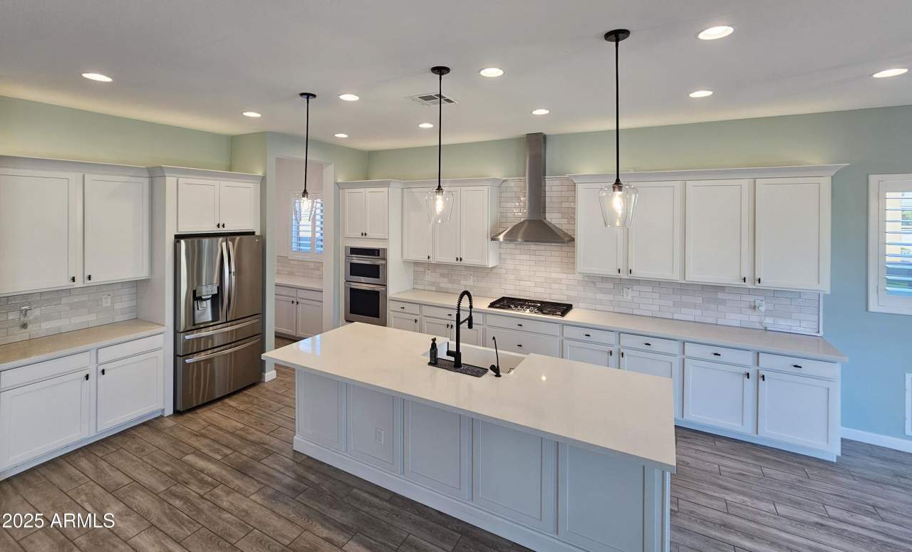 11234 E UNITY Avenue