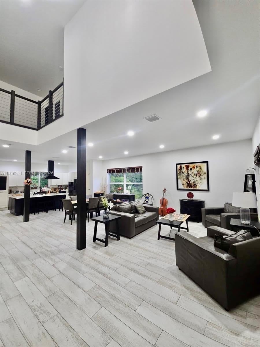 2019 Harbor View Cir