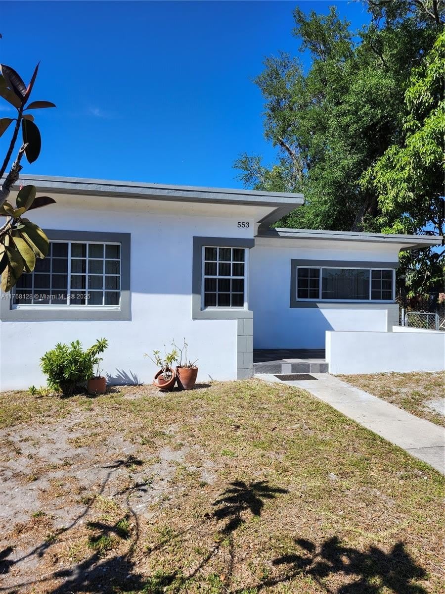 553 NE 139th St