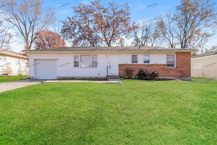 5507 North Lydia Avenue