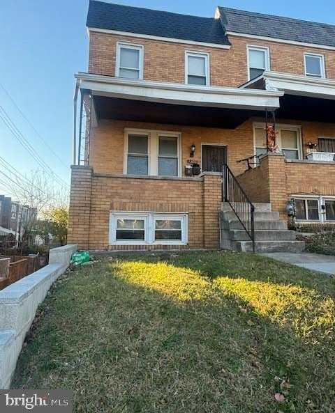 1300 N KENWOOD Avenue