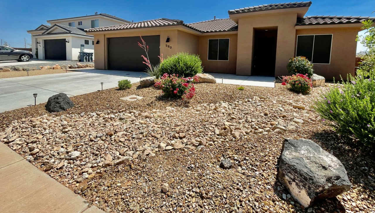 Beautiful Pet-Friendly 4-BR Home in Hurricane