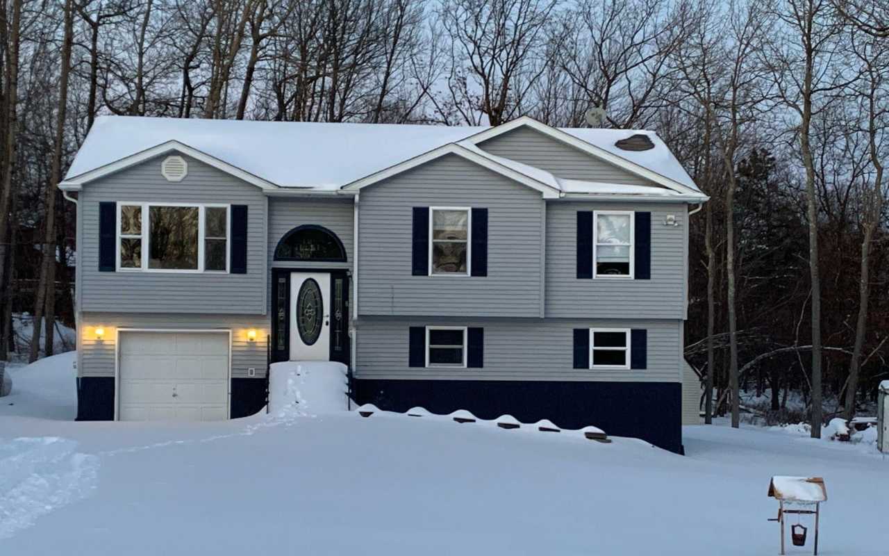 540 Cleaview Dr. South Drive