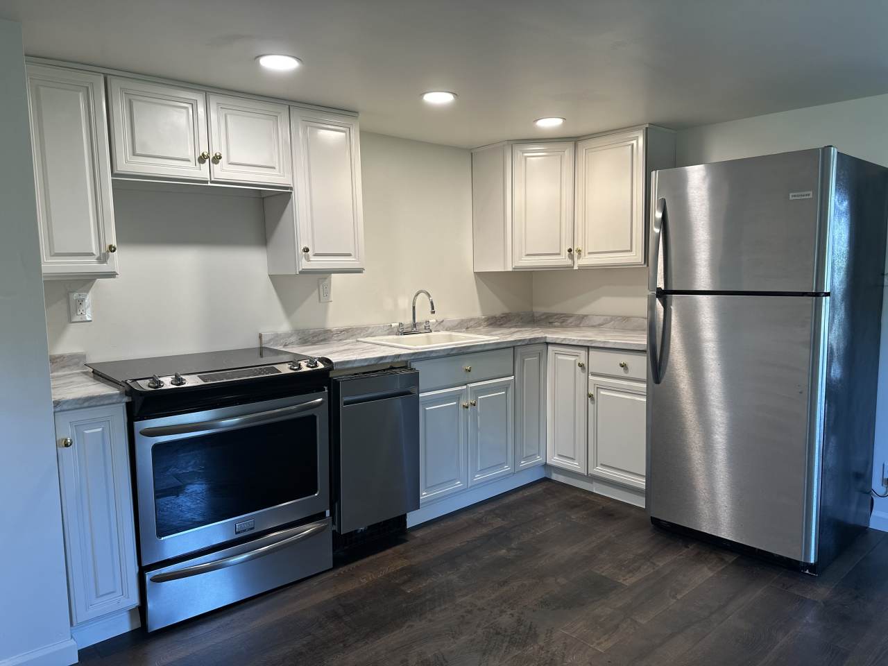 27 Crosswicks Chesterfield Road