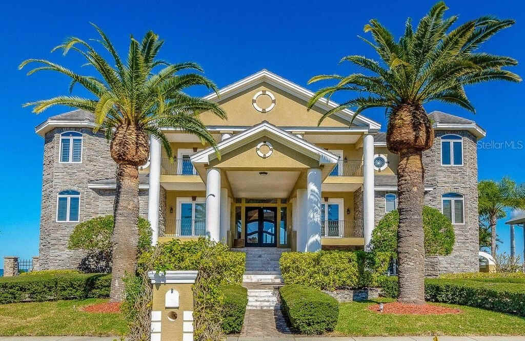 2053 N POINTE ALEXIS DRIVE