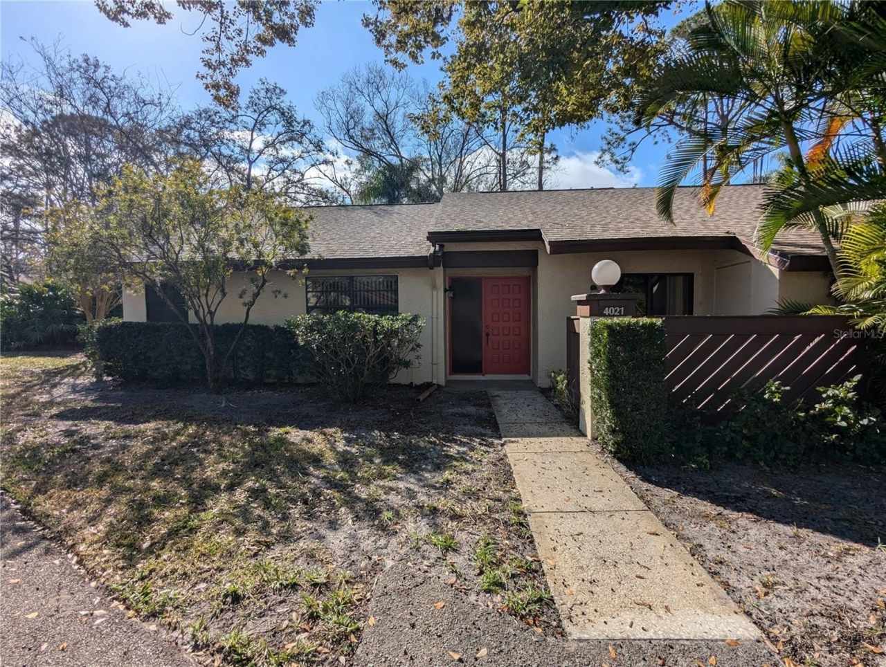 4021 BLUFF OAK COURT