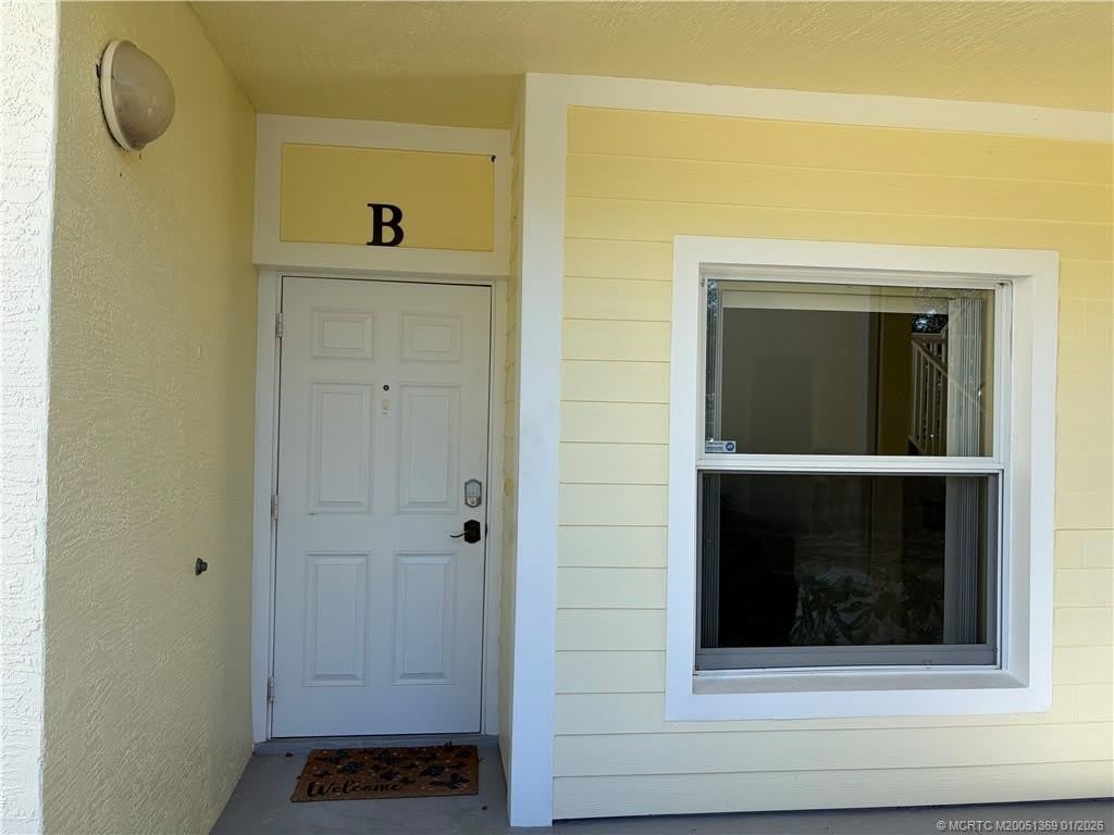 4210 Gator Trace Avenue unit: B