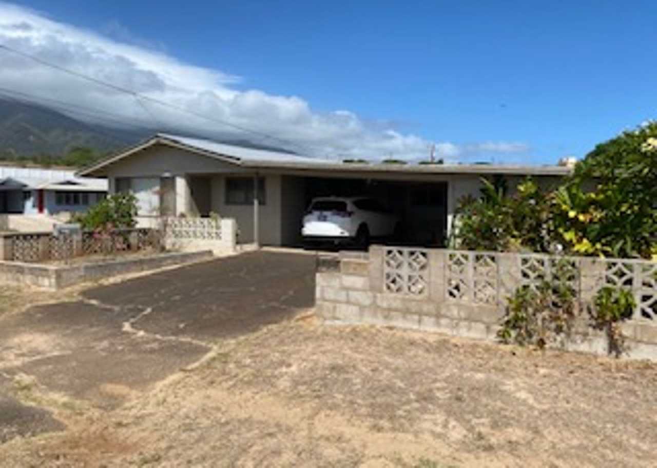 3 Bedroom 1.5 Bath Single Family Home in Kahului, Central Maui - $2,900 + Electric, Water/Sewer, Gas, Cable and Internet