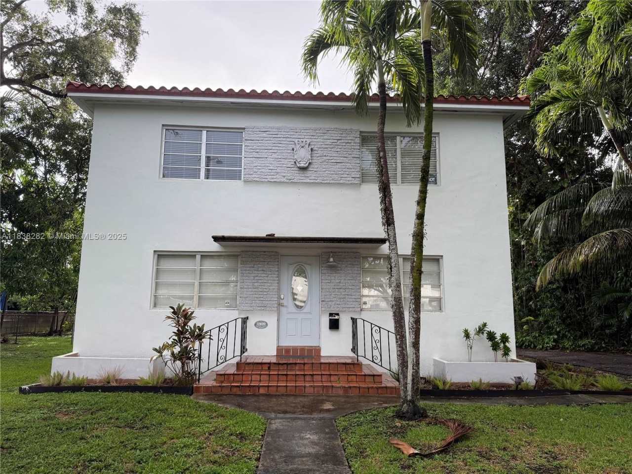 3909 Ponce De Leon Blvd