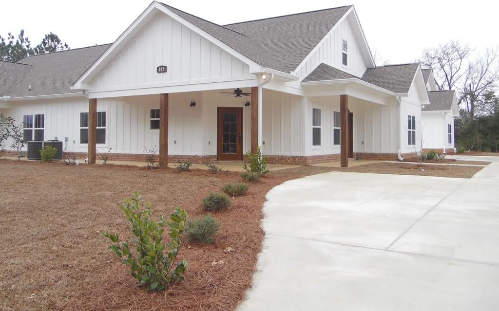 105 St. Lawrence Dr.