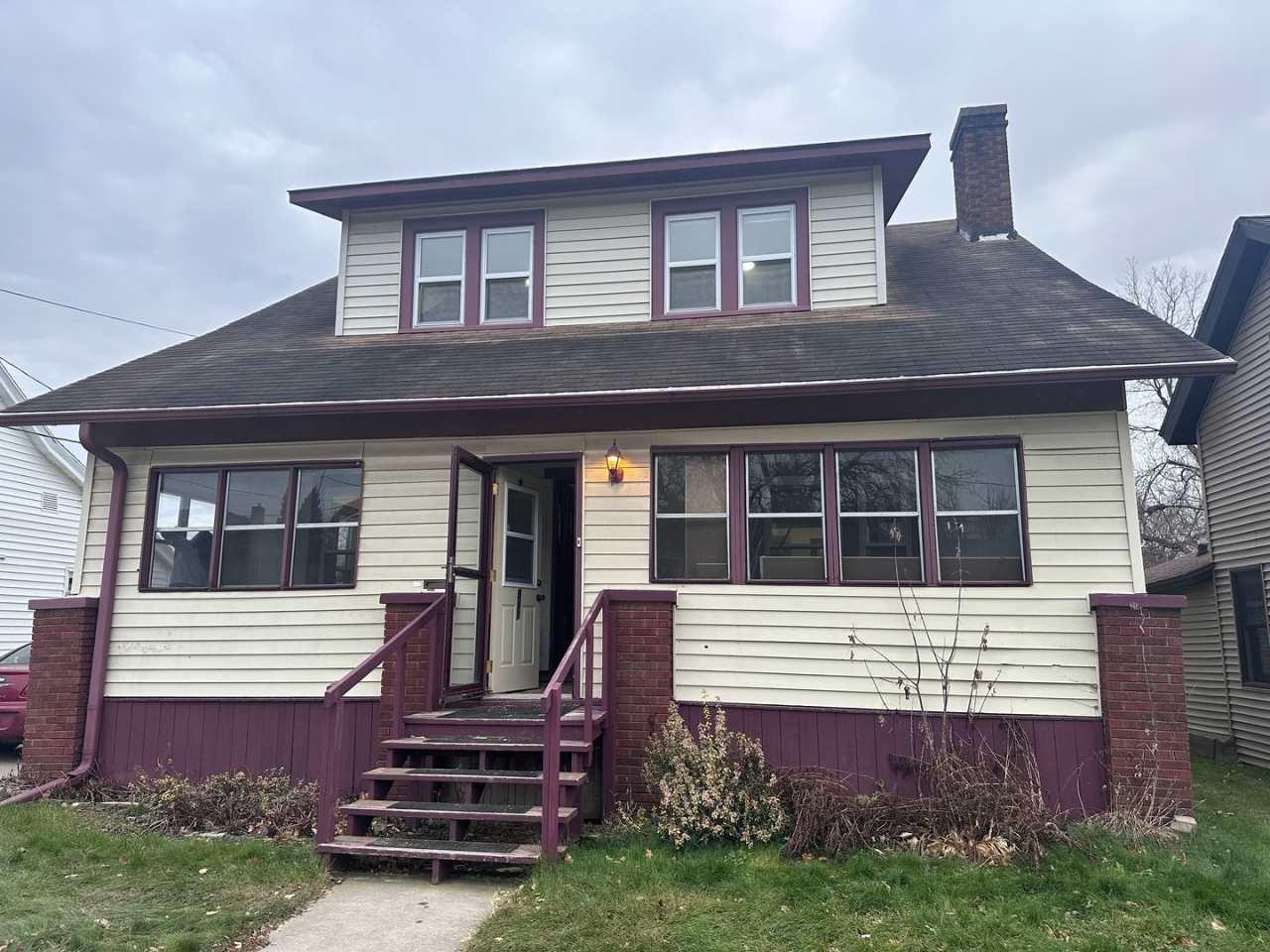 Click the “Apply Now” button or email wapmrentals@gmail.com for a prompt response.