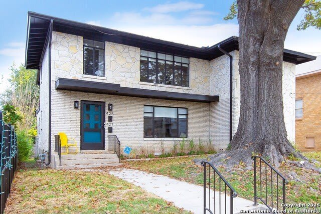 427 W LYNWOOD AVE