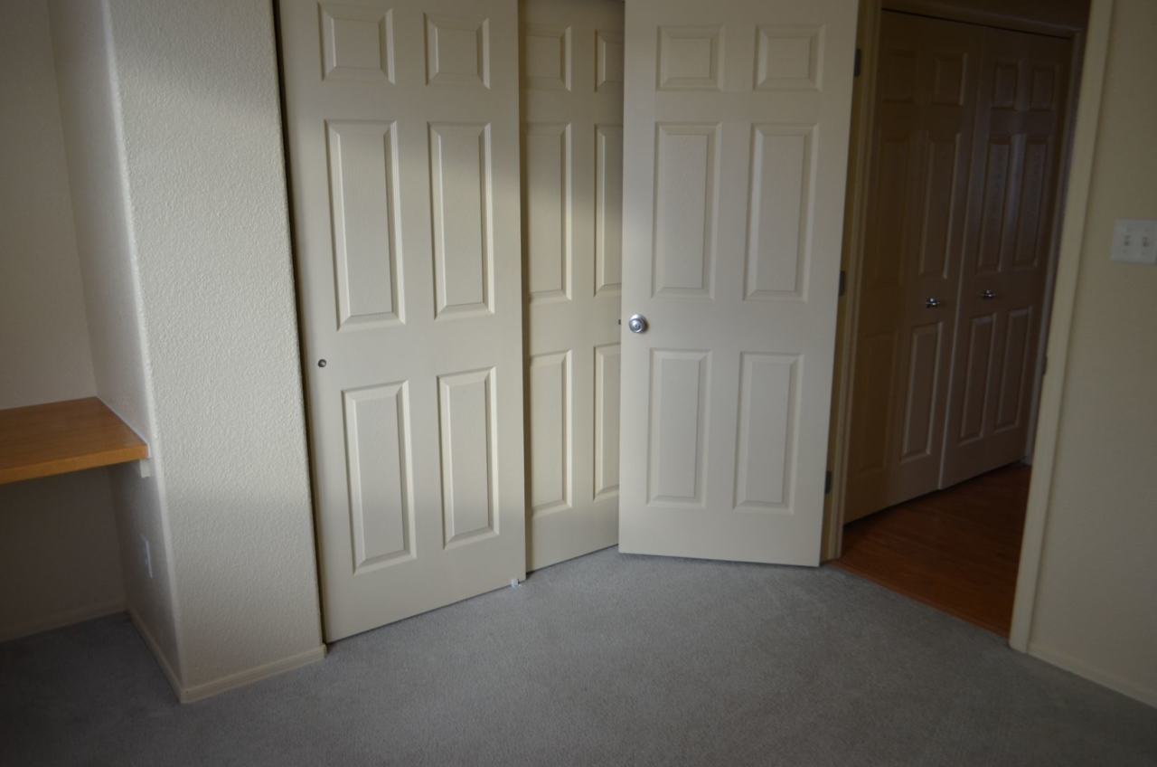 Cul-de-Sac three bedroom two bath split floor plan