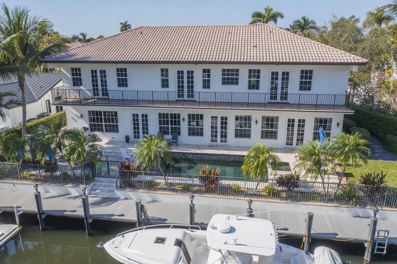 4040 Northeast 25th Avenue