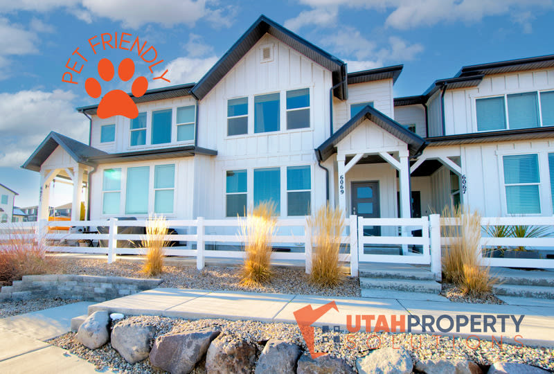 6069 West Olivine River Lane