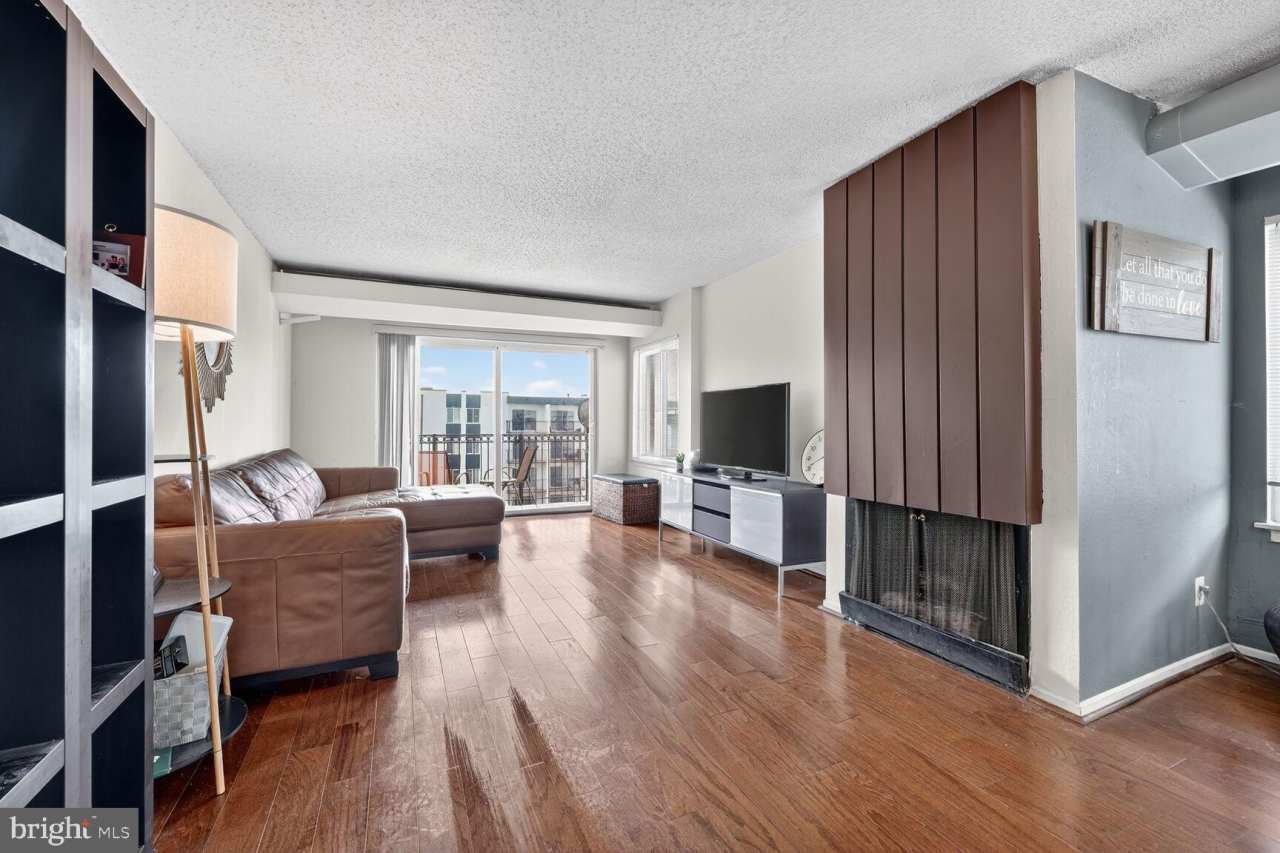 60 S VAN DORN Street unit: 519