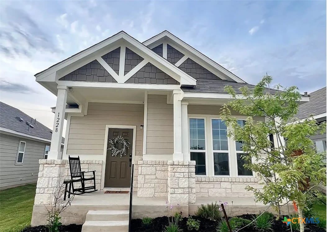 1228 Esplanade Parkway