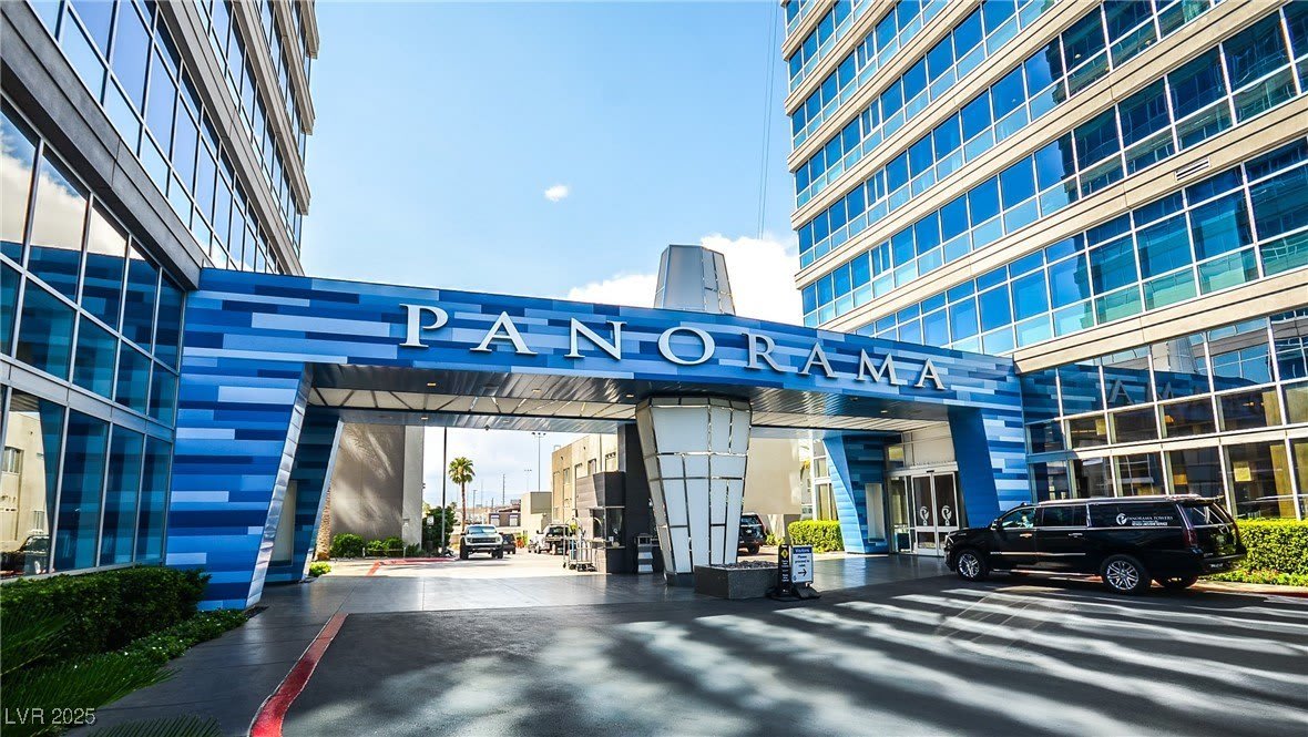 4525 Dean Martin Drive