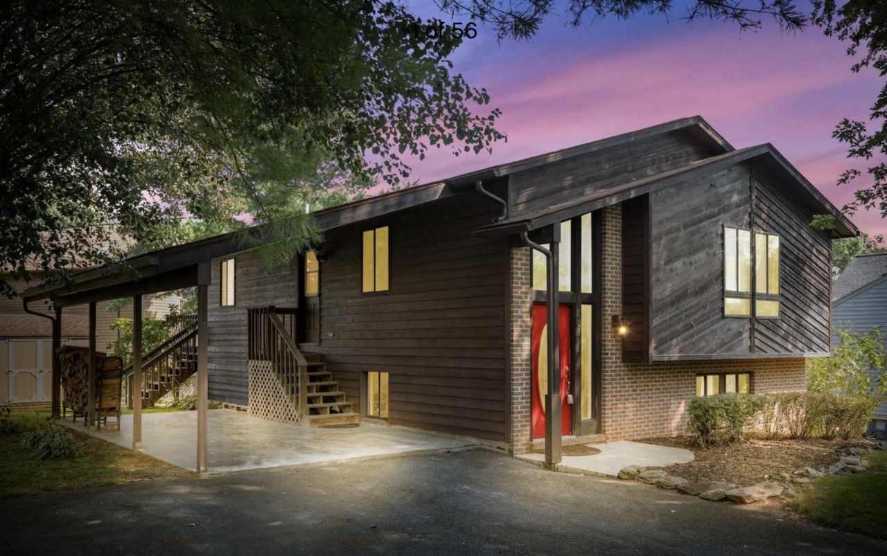 10394 Meadowhead Circle