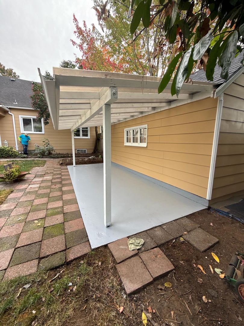 3 Bedroom on large lot