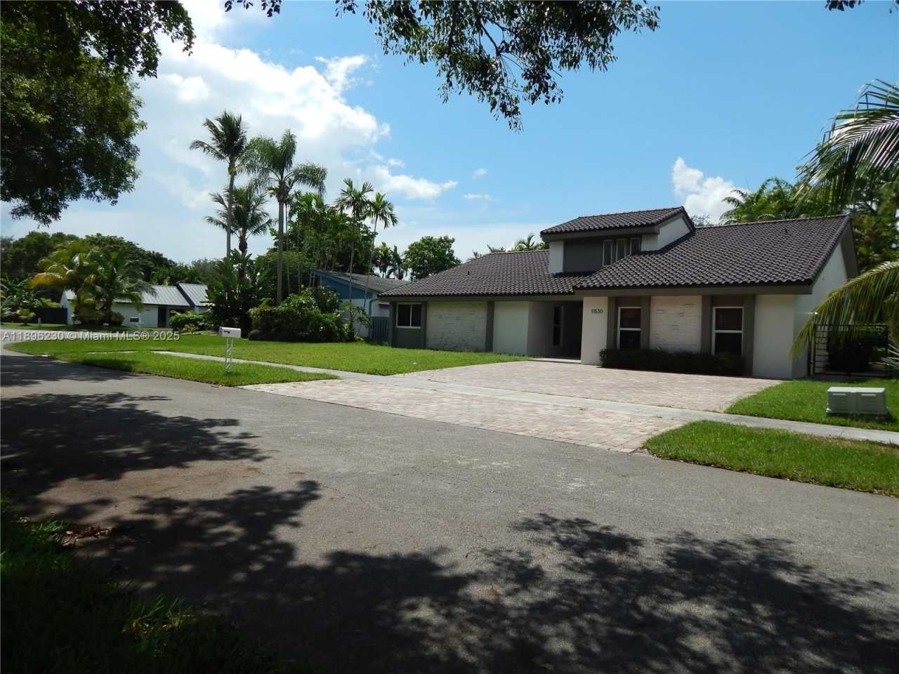 11530 SW 92nd St