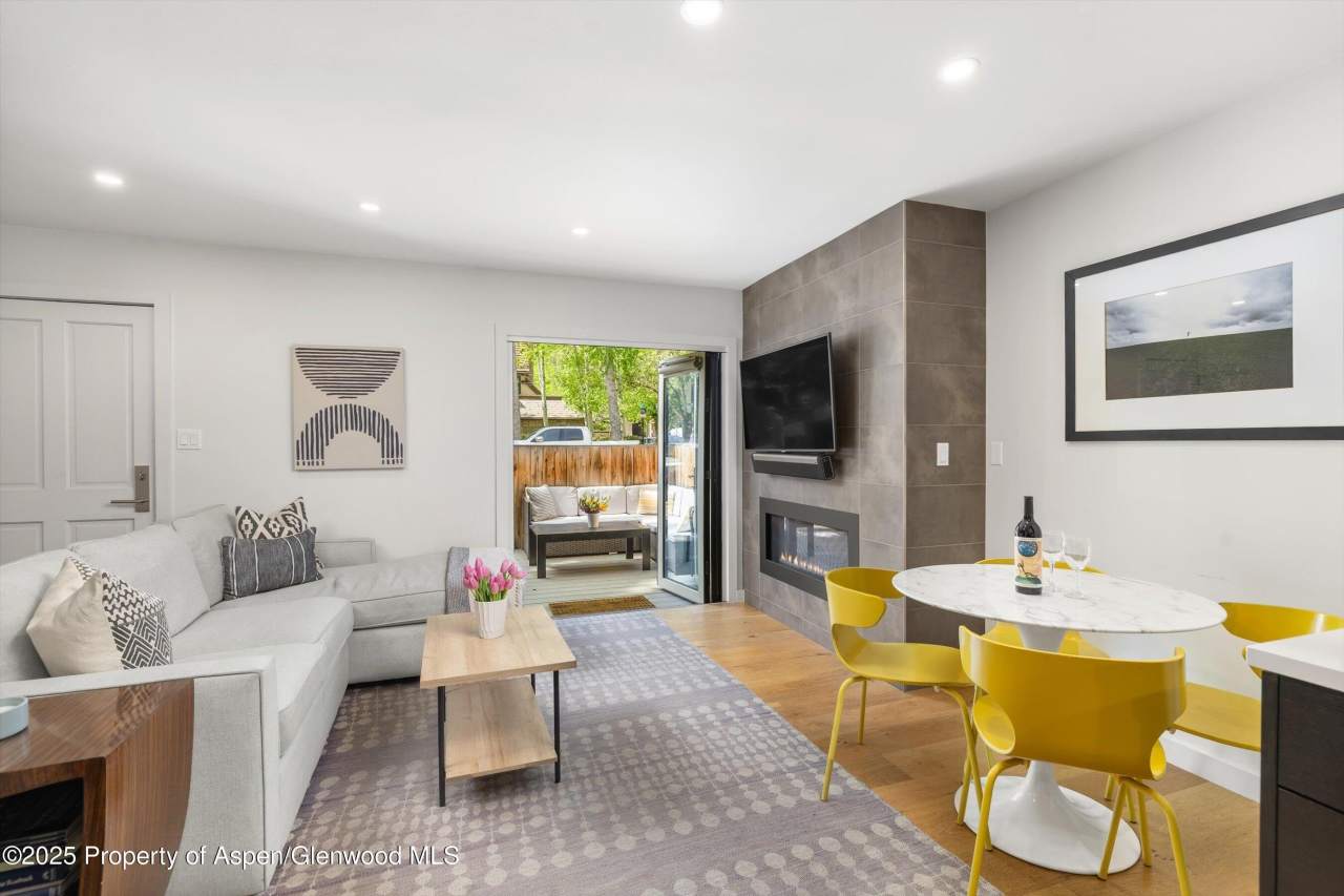 250 S Original Street unit: B