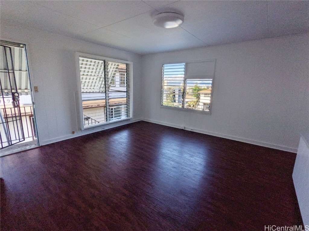 1761 Lusitana Street