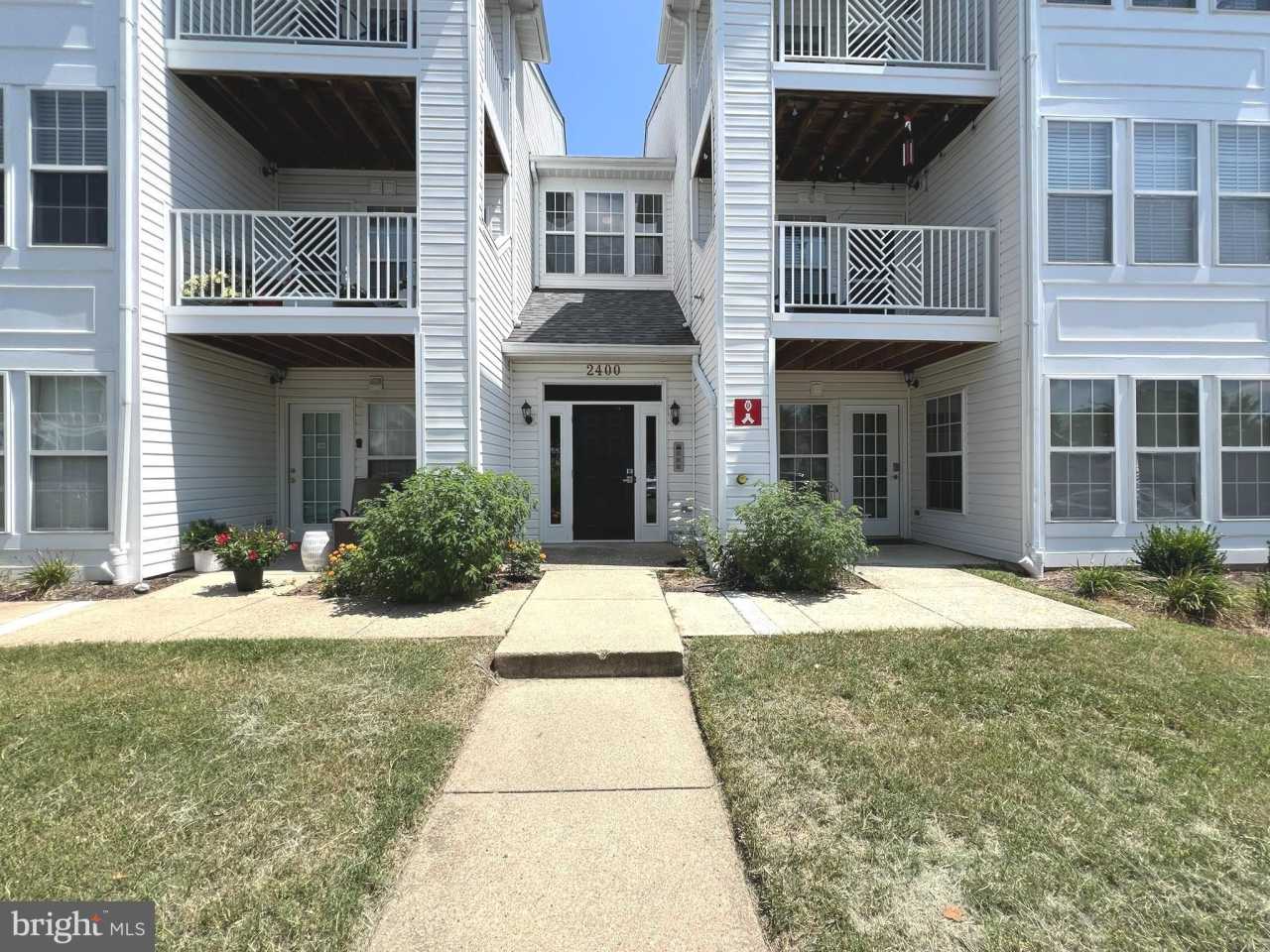 2400 AUTUMN HARVEST Court unit: 303