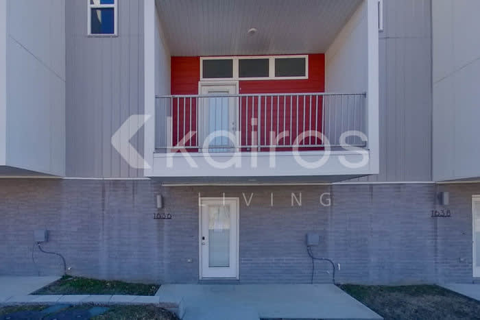 1636 South Razorback Road