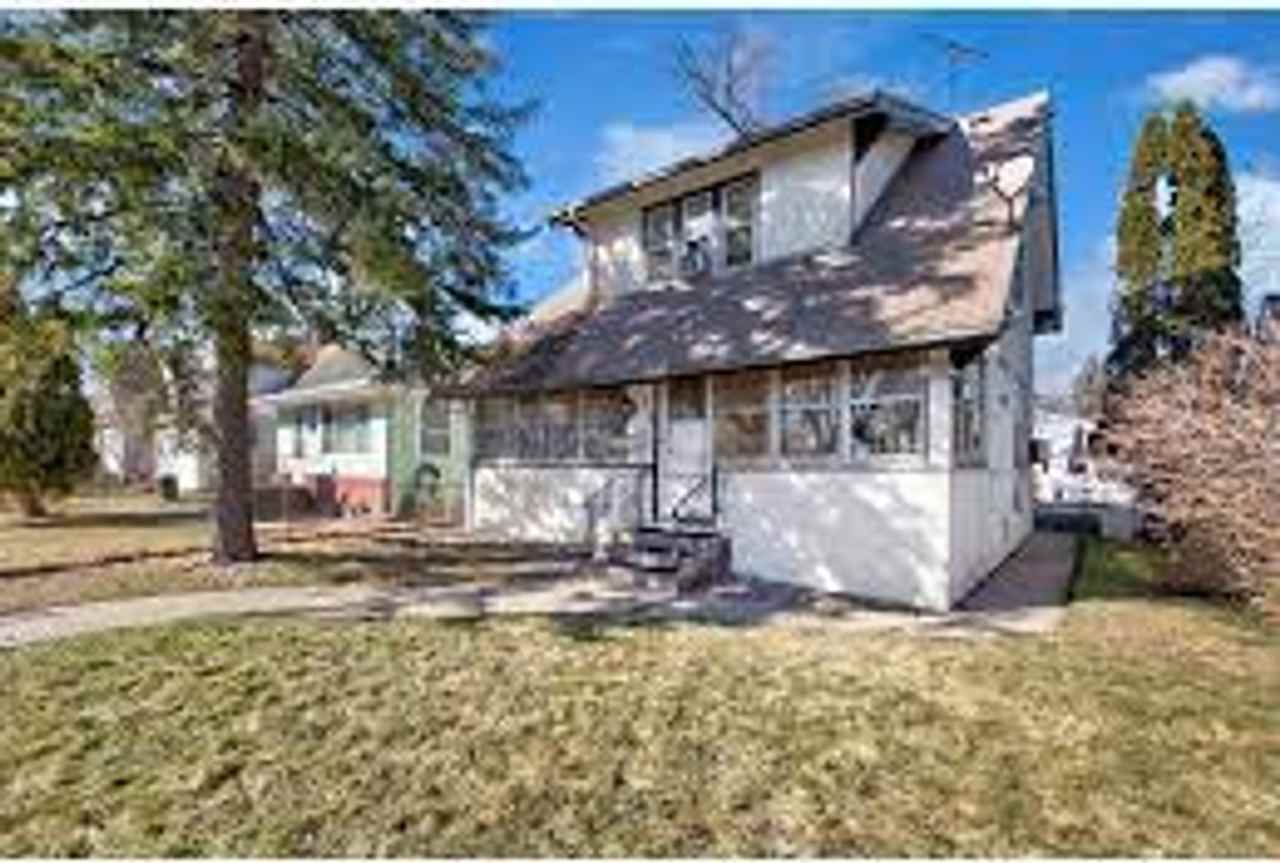 JUNE MOVE IN- HAMLINE UNIVERSITY - 5 BEDROOM