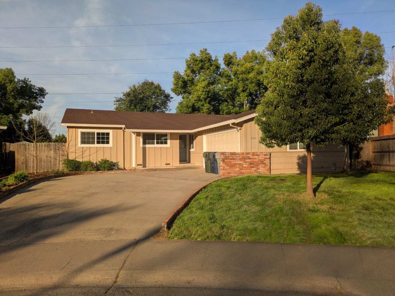 Endearing property in Sacramento! 2840 Sarina Ct Sacramento, CA 95826