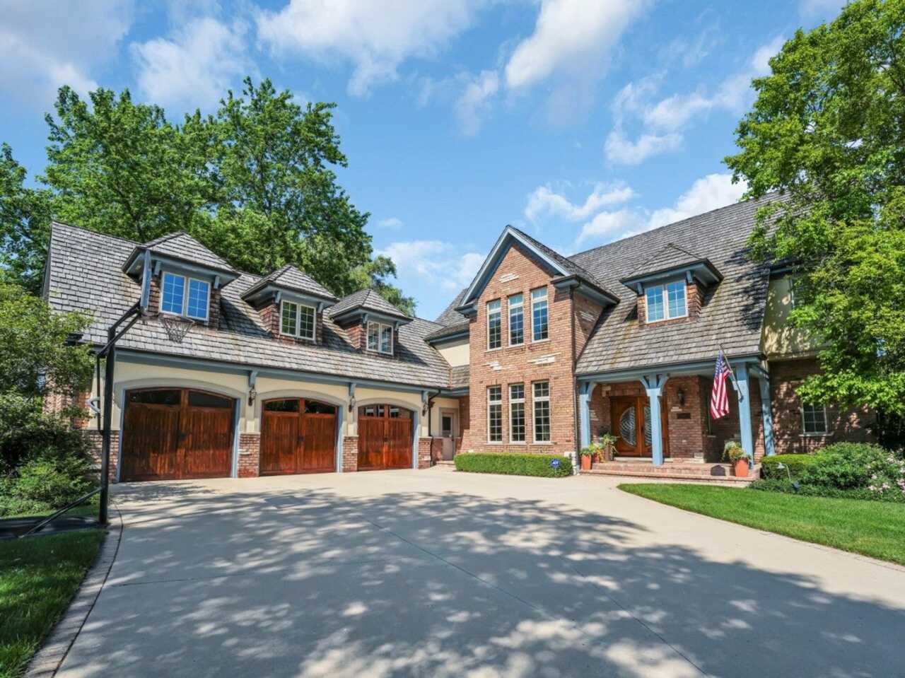 Lake Home for Rent in Racine