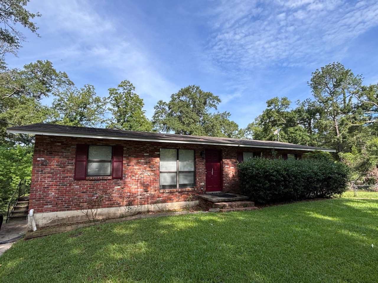 4 BR house Smart Rd area