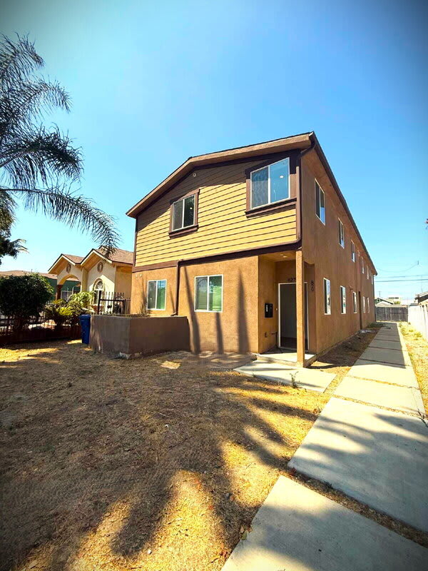 827 East 74th Street