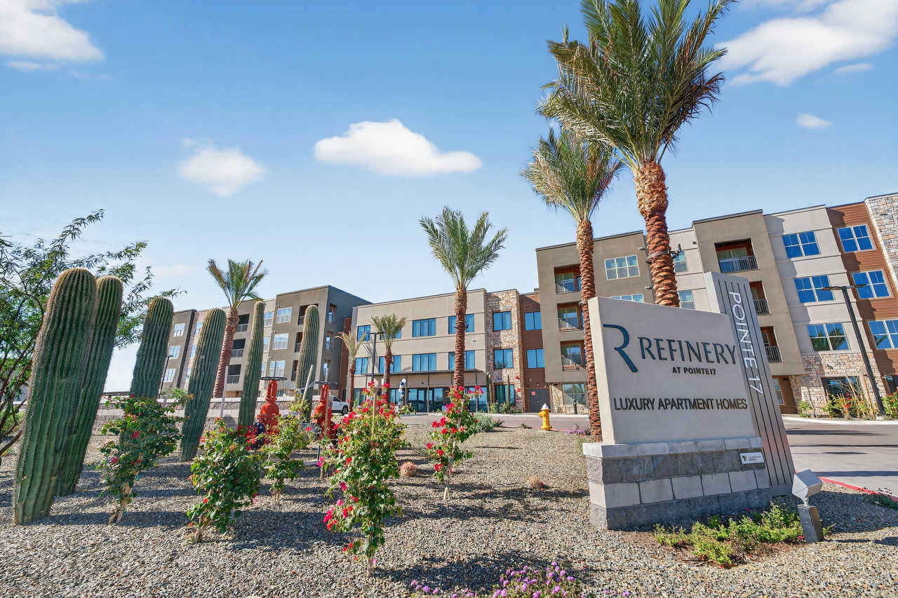 Refinery at Pointe17