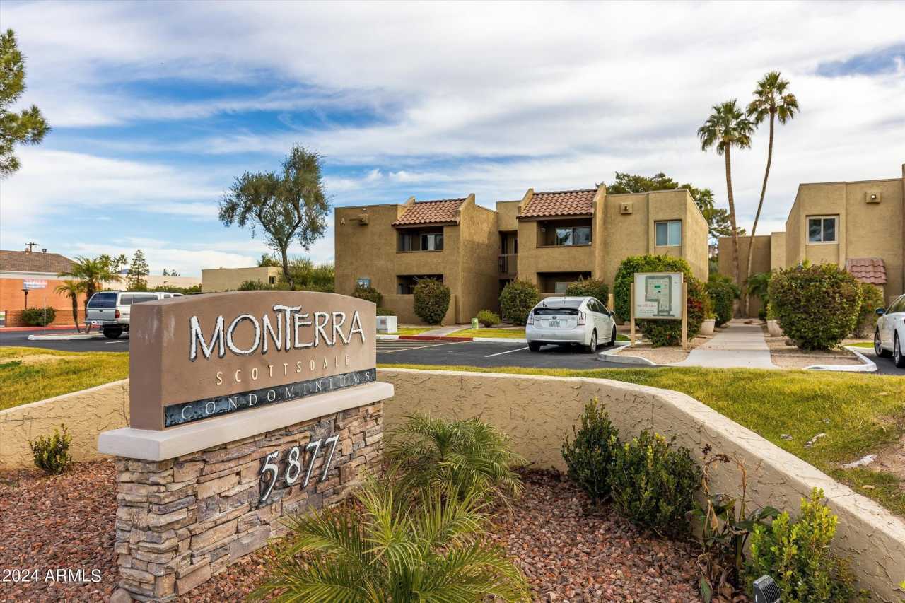 5877 N GRANITE REEF Road