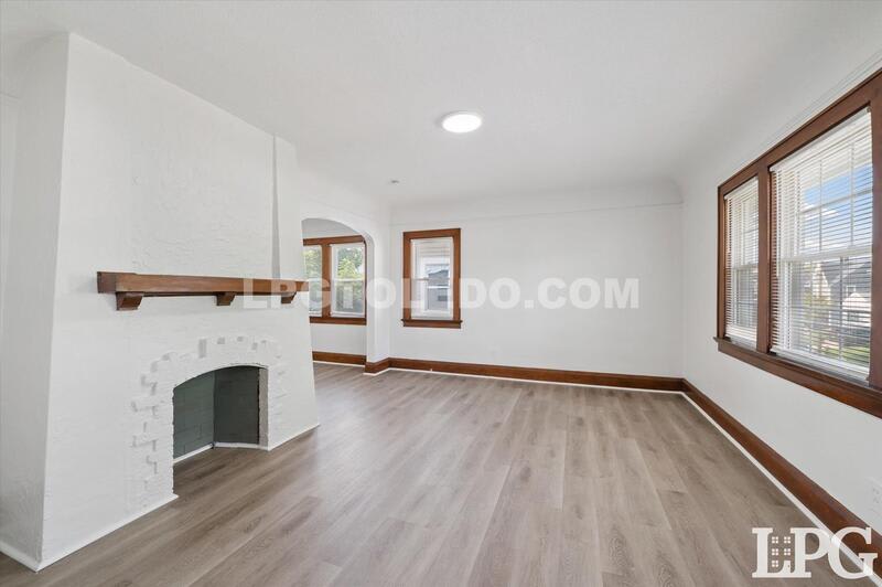 4119 Kingsbury Ave Upper