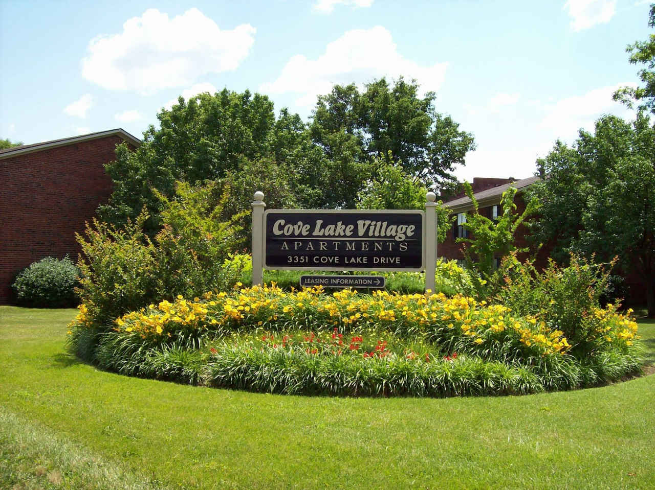 600 Cove Lake Village