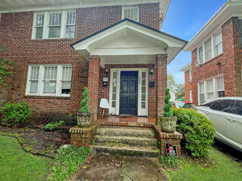 521 East 49th Street