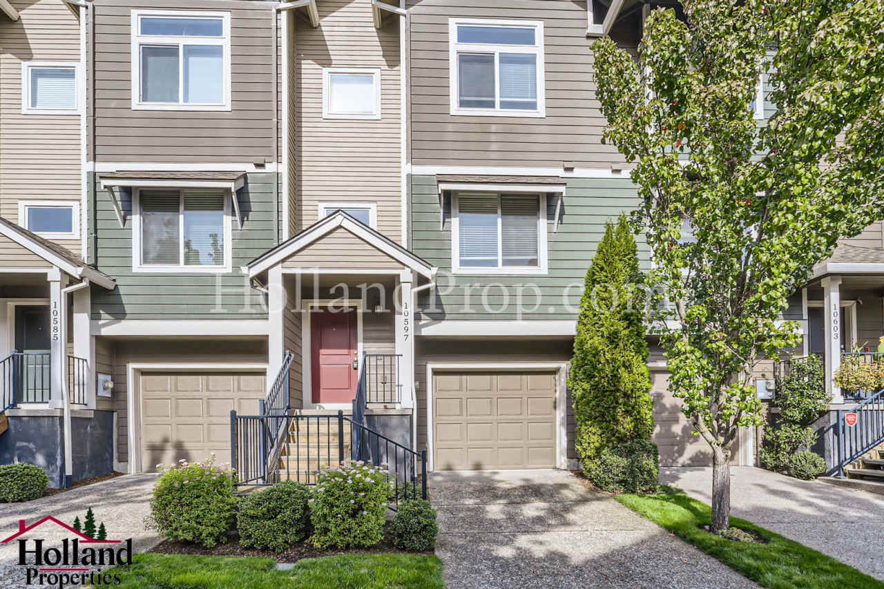 Charming Two-Bedroom in Hillsboro, Only 20 minutes away from Nike!