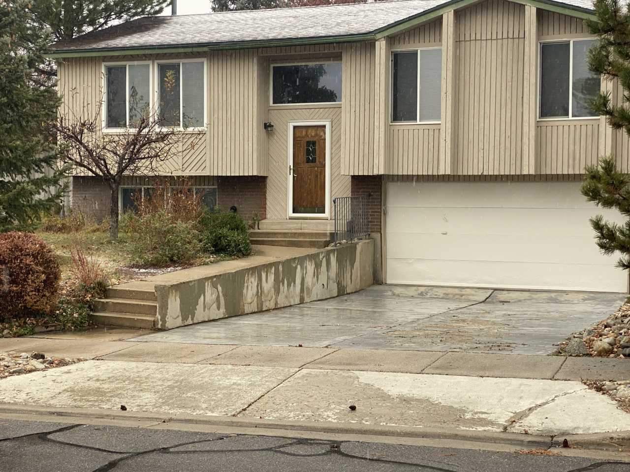 2333 Cliff Swallow Drive