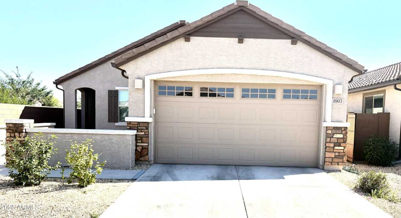 8903 W BETHANY HEIGHTS Drive