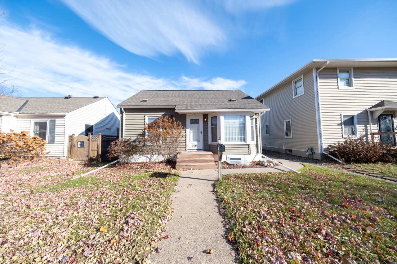 3531 2 1/2 St. NE