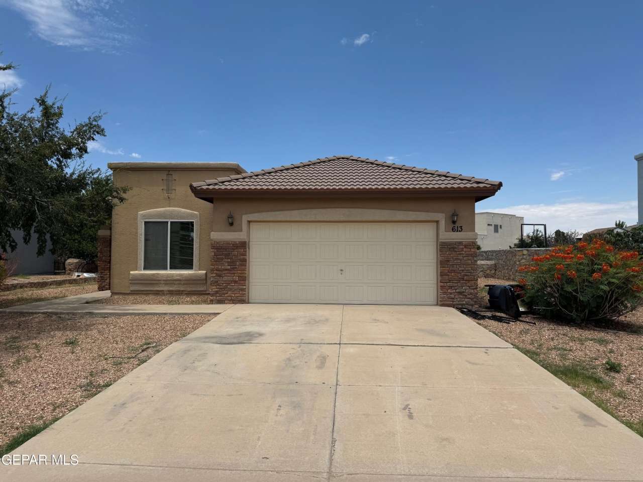 613 VALLEY PLUM Avenue