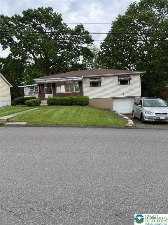 2803 S Webster Avenue