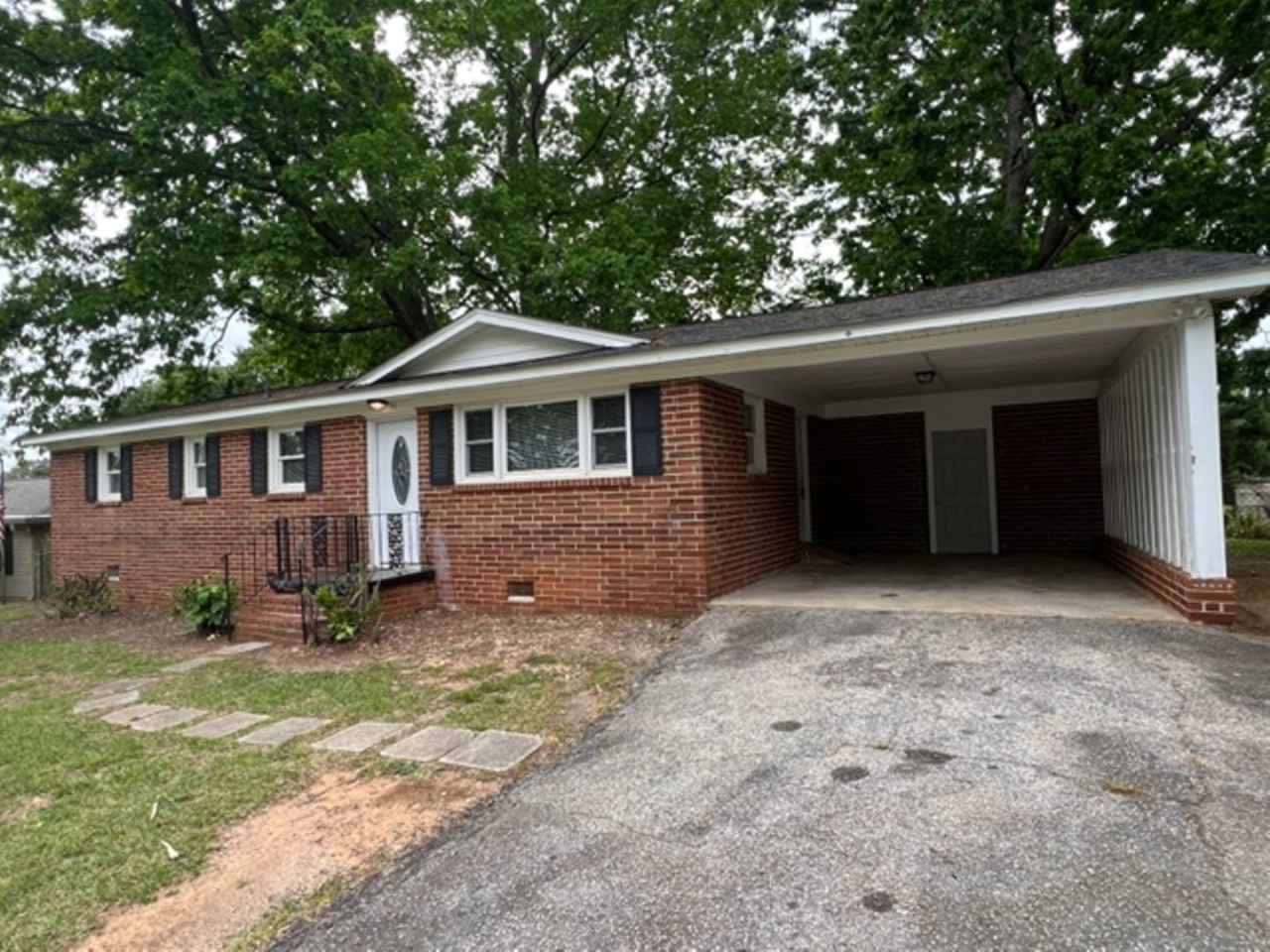 Fantastic Brick Ranch Home that has been refurbished - Open Floorplan with 3 bedrooms  1.5 baths also convenient to Cherrydale and Paris Mountain!