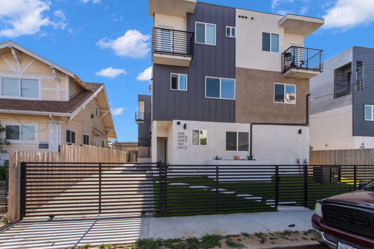 1631 S New Hampshire Ave