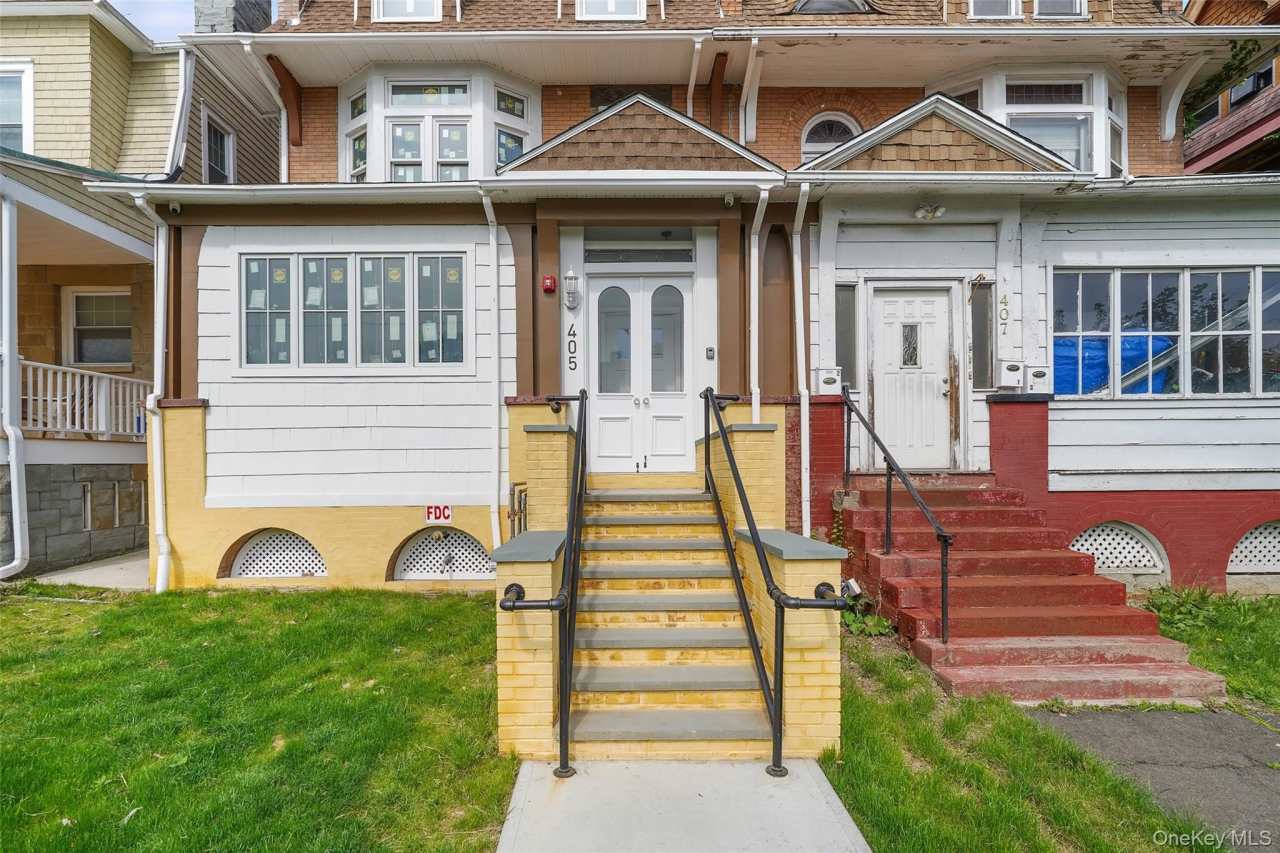 405 Grand Street unit: 2